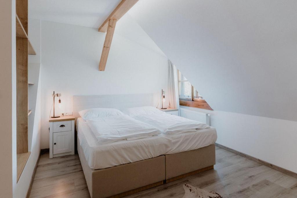 Apartmany Stare Mesto ซนอยโม ภายนอก รูปภาพ