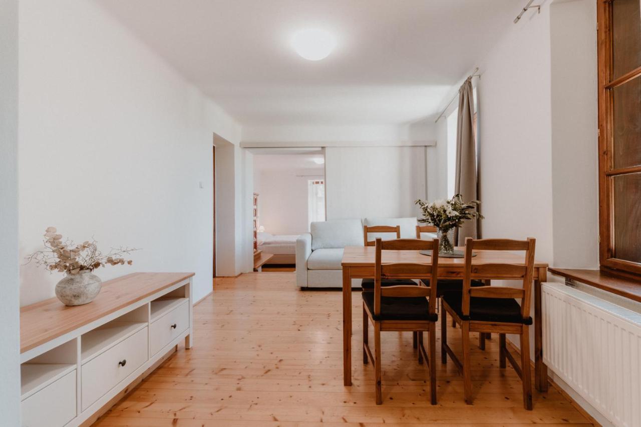 Apartmany Stare Mesto ซนอยโม ภายนอก รูปภาพ