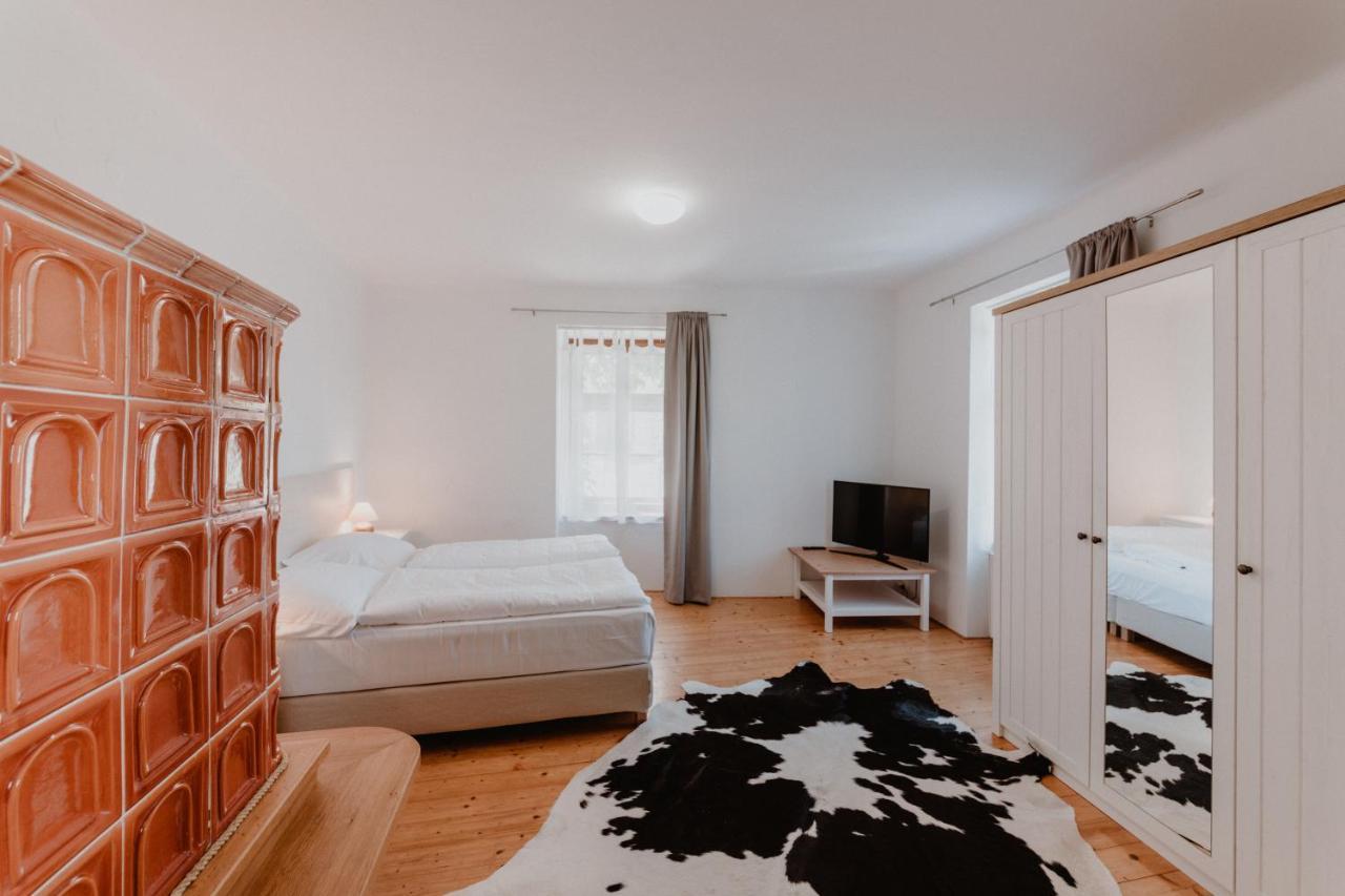Apartmany Stare Mesto ซนอยโม ภายนอก รูปภาพ