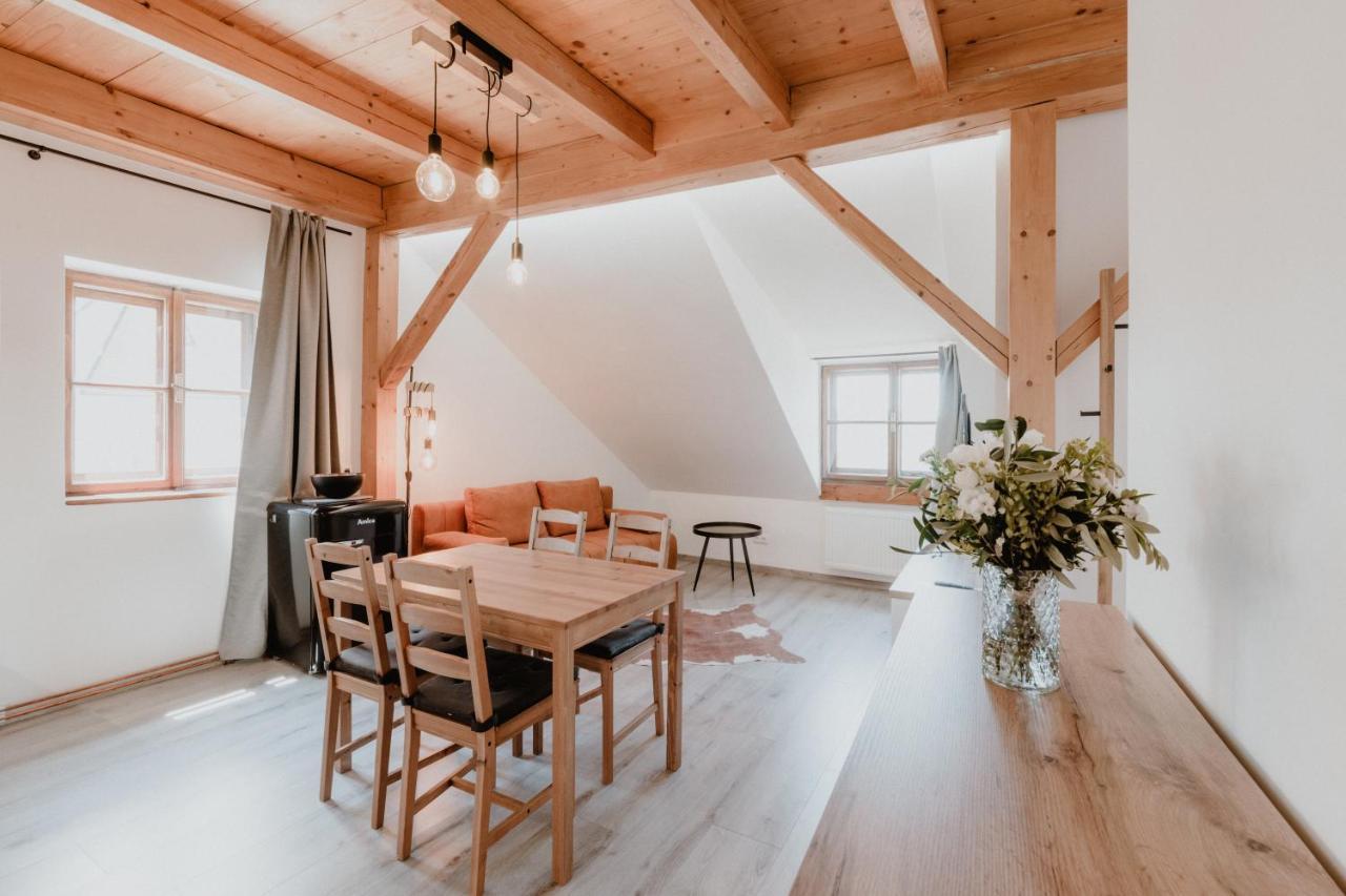 Apartmany Stare Mesto ซนอยโม ภายนอก รูปภาพ